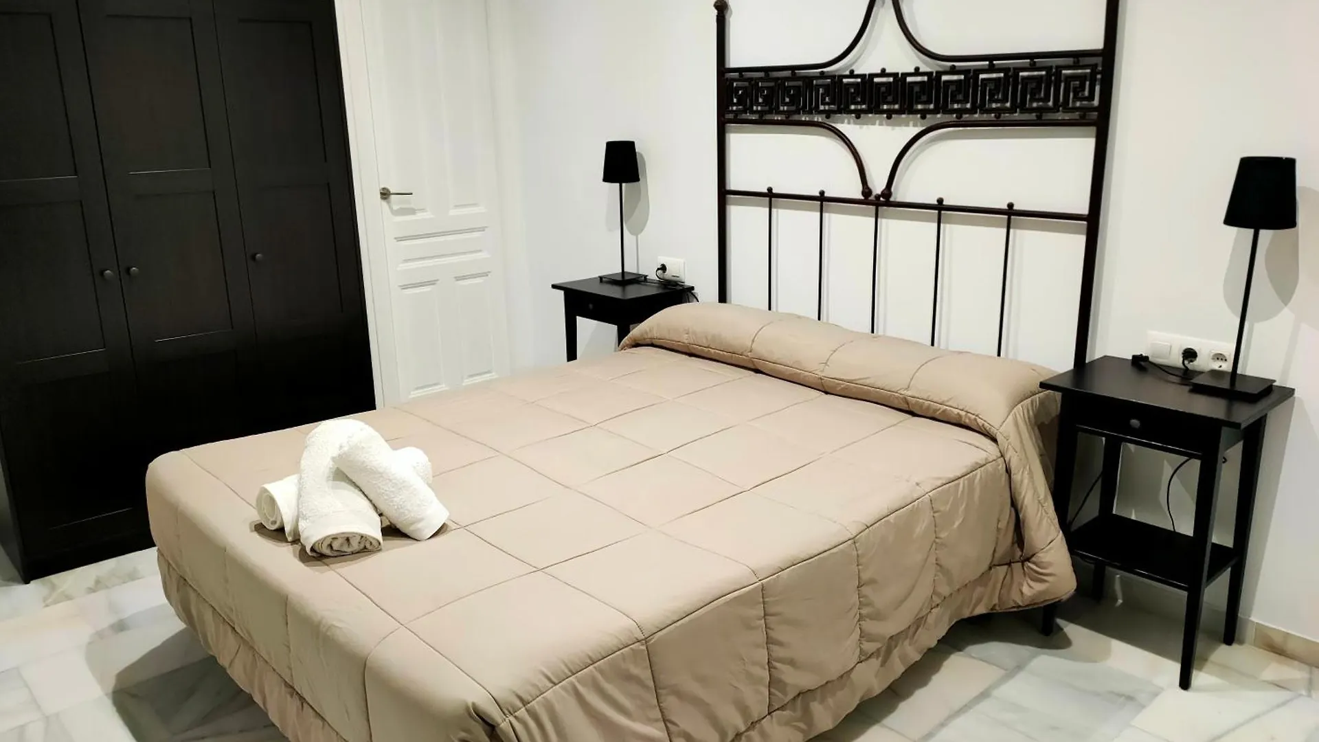 Homestay Apartamentos San Pedro Cordoba